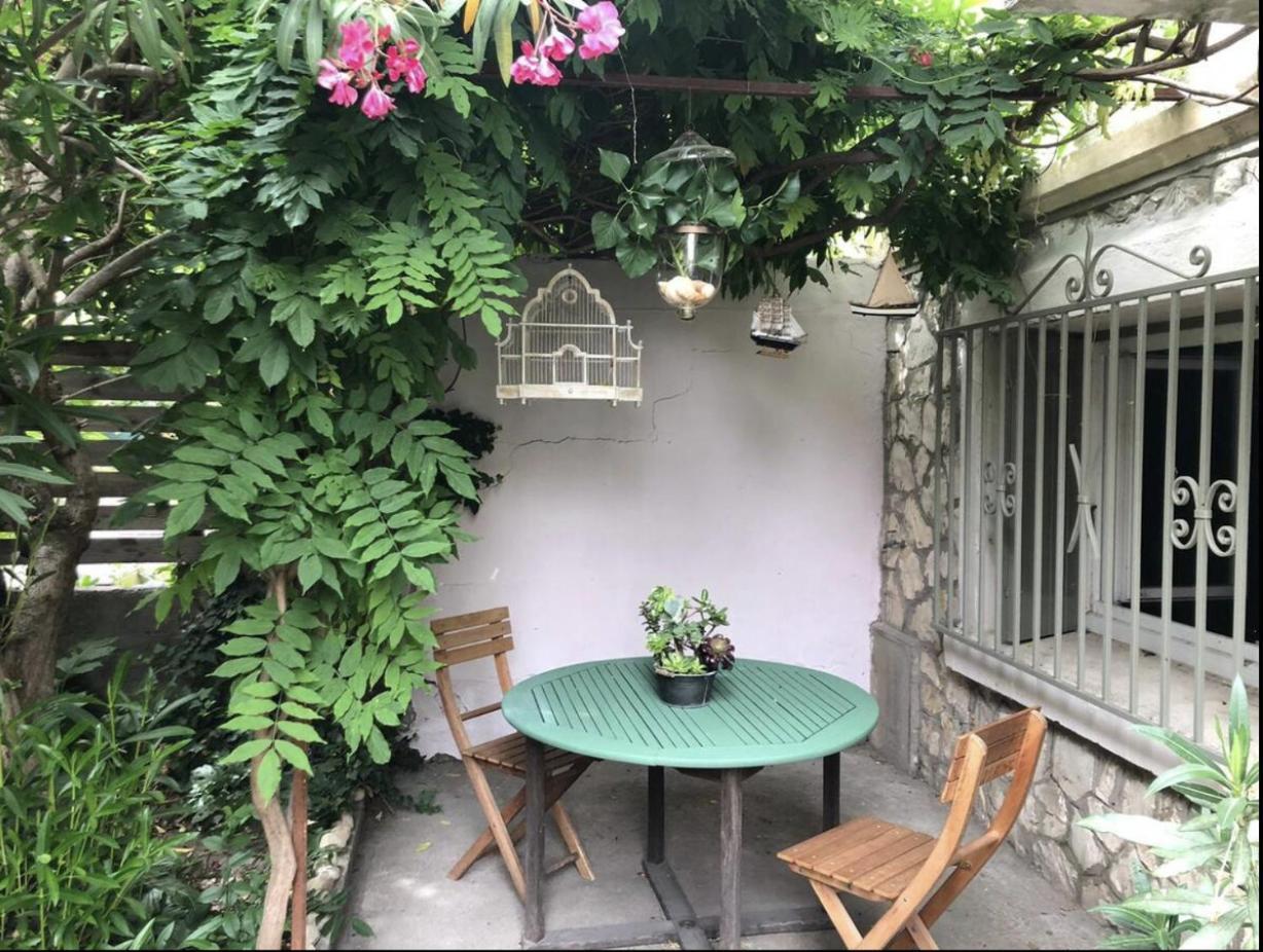 Appartement Complet Ou 2 Chambres De Charme En Centre-Ville Arles Exteriör bild