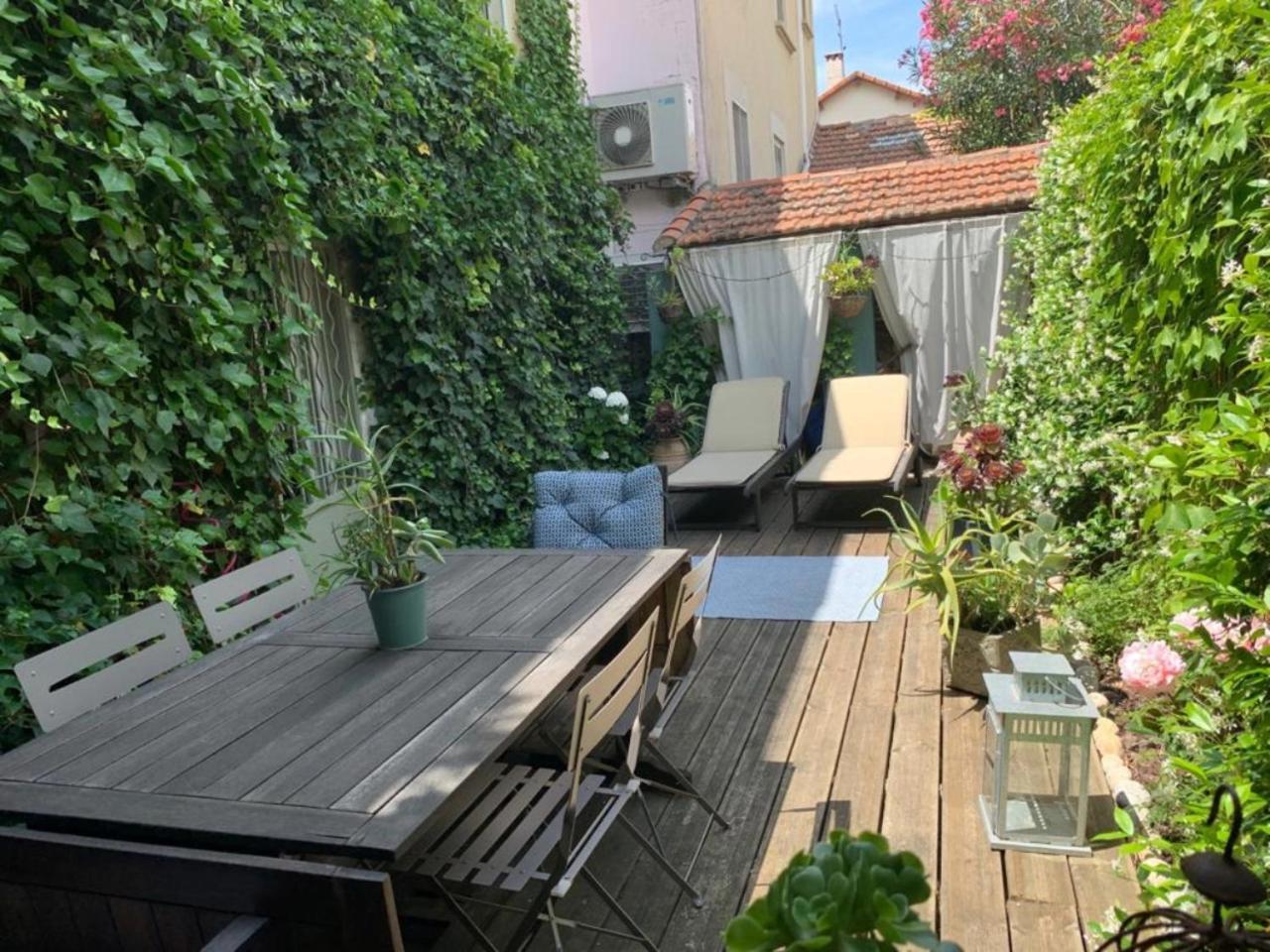 Appartement Complet Ou 2 Chambres De Charme En Centre-Ville Arles Exteriör bild