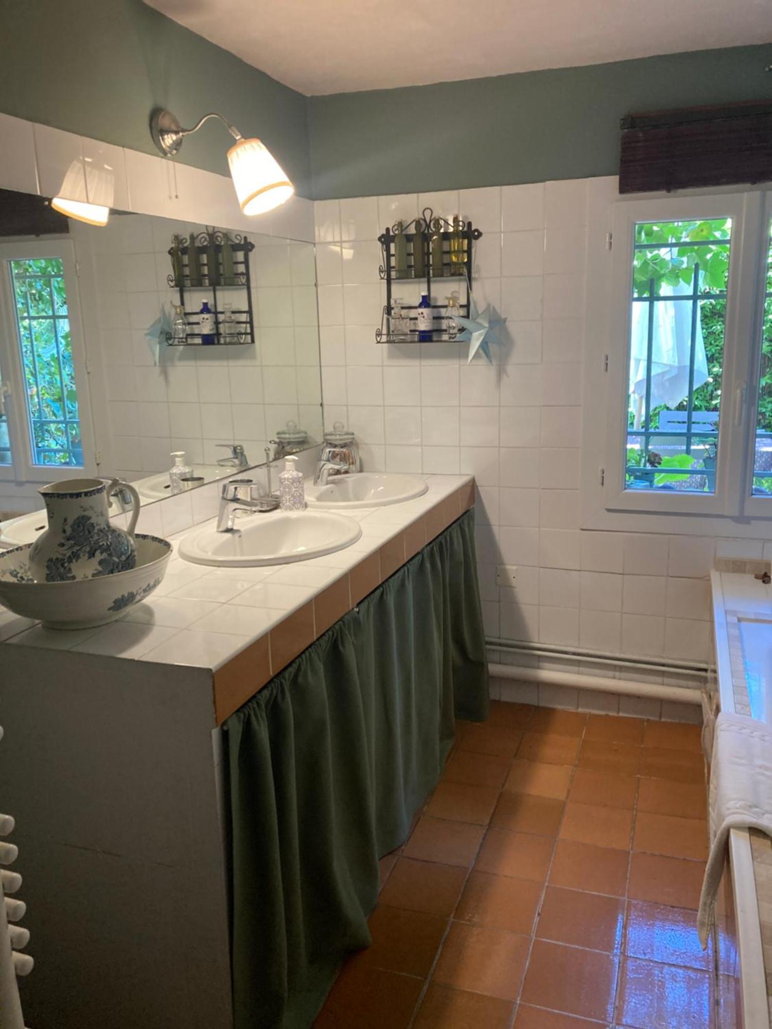 Appartement Complet Ou 2 Chambres De Charme En Centre-Ville Arles Exteriör bild