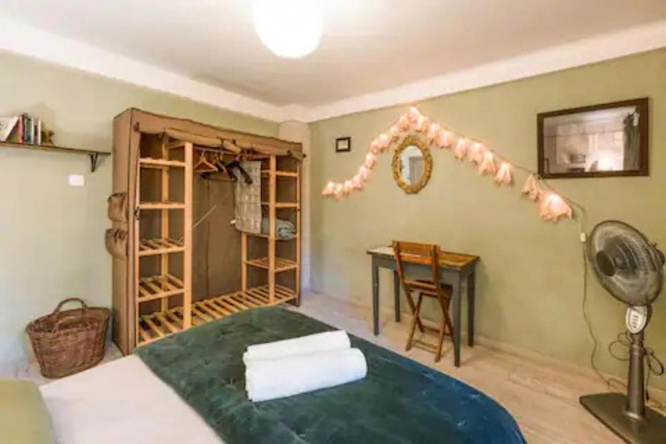 Appartement Complet Ou 2 Chambres De Charme En Centre-Ville Arles Exteriör bild